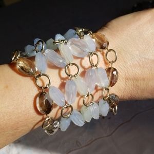 Acrylic bead bracelet